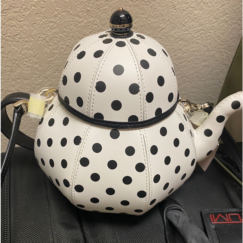 Kate Spade Tea Pot Bag. Brand new with tag